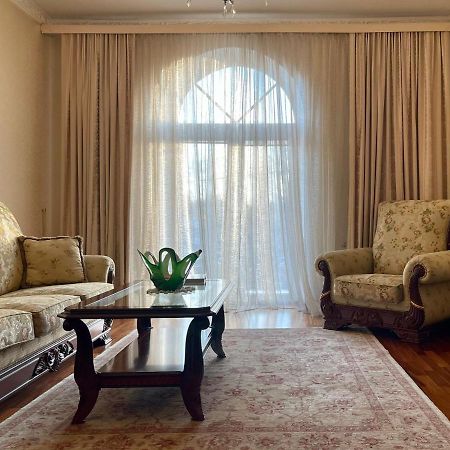 Classy Apartment In Good Neighbourhood Riga Exteriör bild
